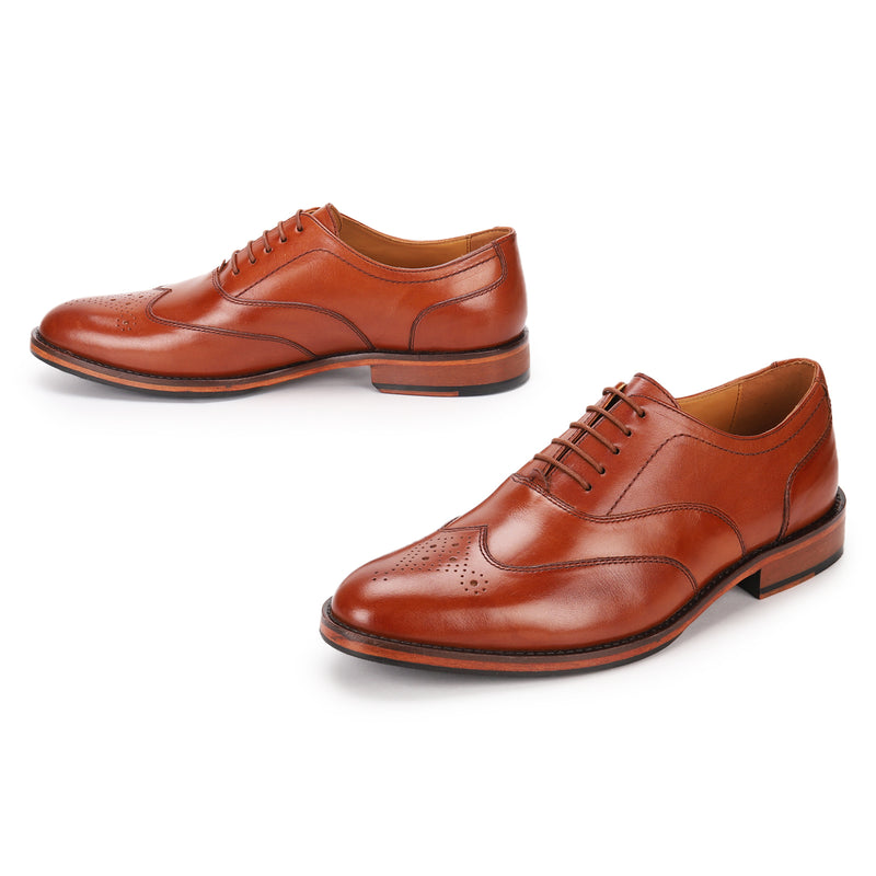 Benett: Tan Wingtip Oxford