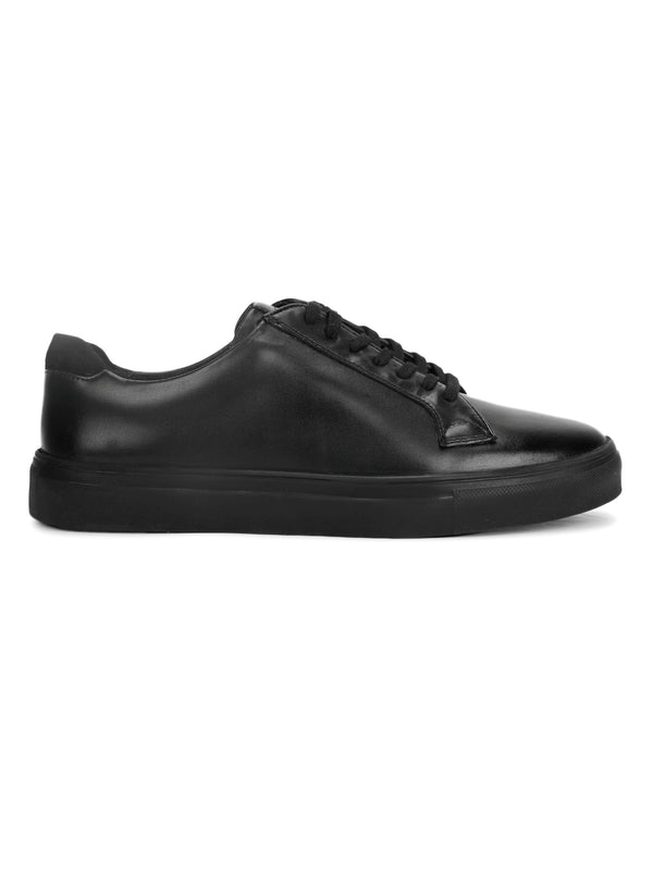Pepe: Black Lace-up Sneaker